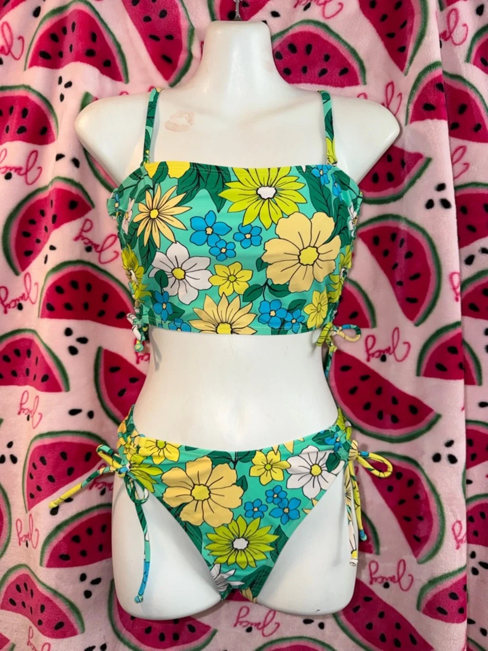💚 No Boundaries Floral Lace-Up Bikini Set